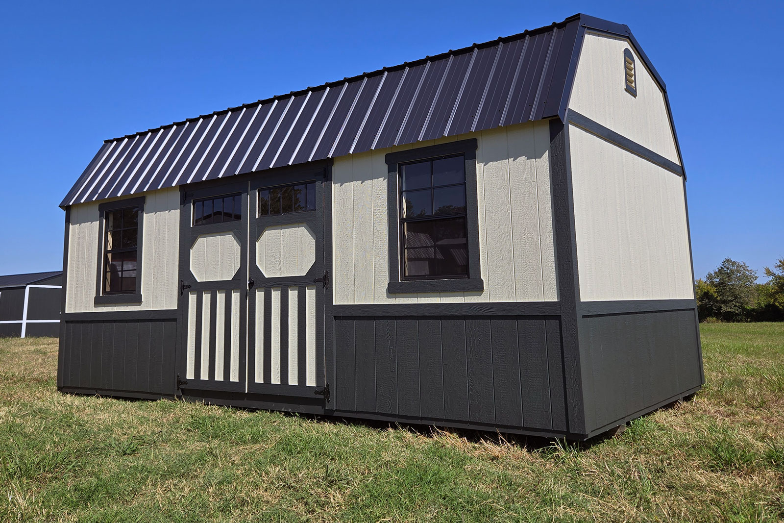 side barn